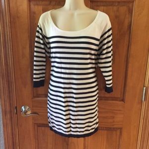 Long sleeve maternity top